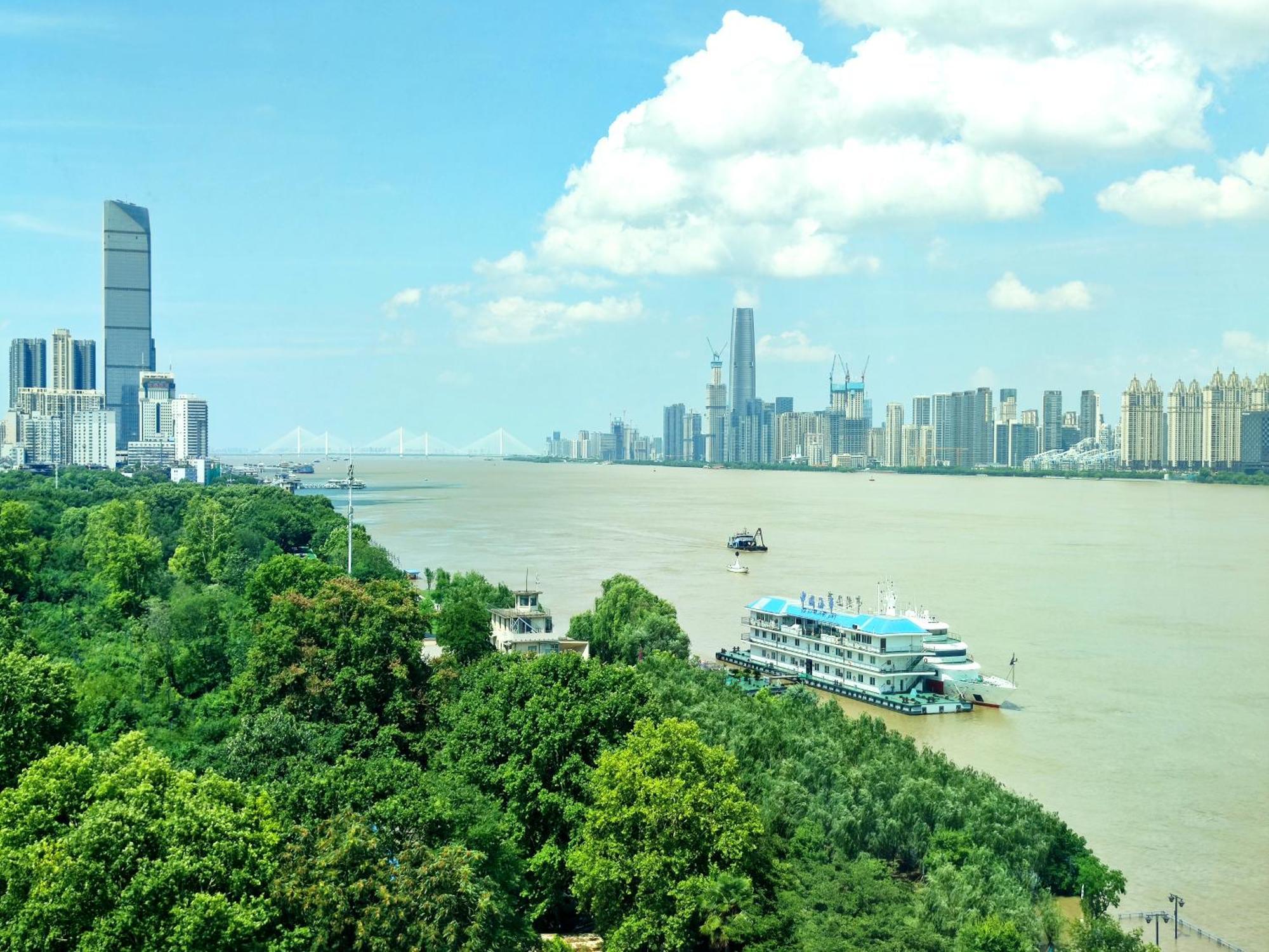 Holiday Inn Wuhan Riverside By Ihg Exteriér fotografie